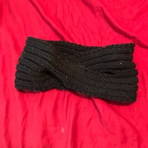 Black head band